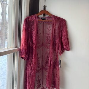 Miss Chievous Floral Lace Robe in Rich Pink